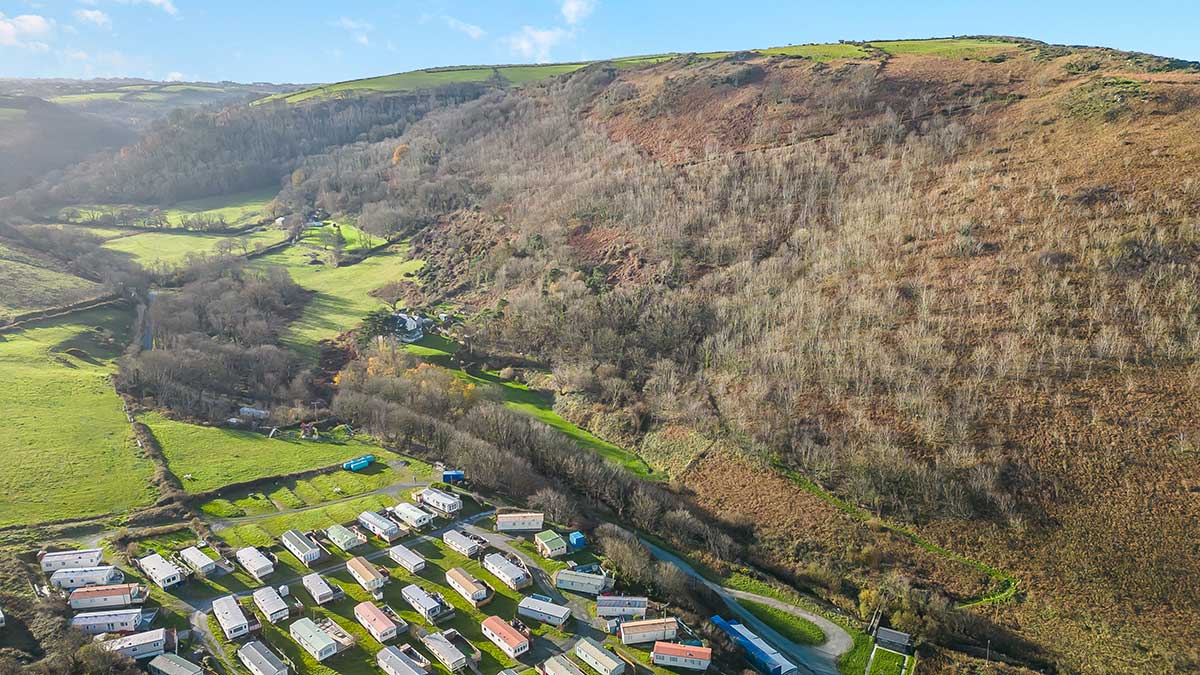 Valleys Near Park Hall